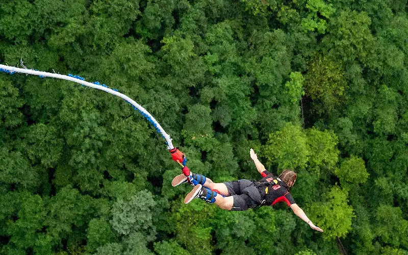 bungee jumping dal ponte