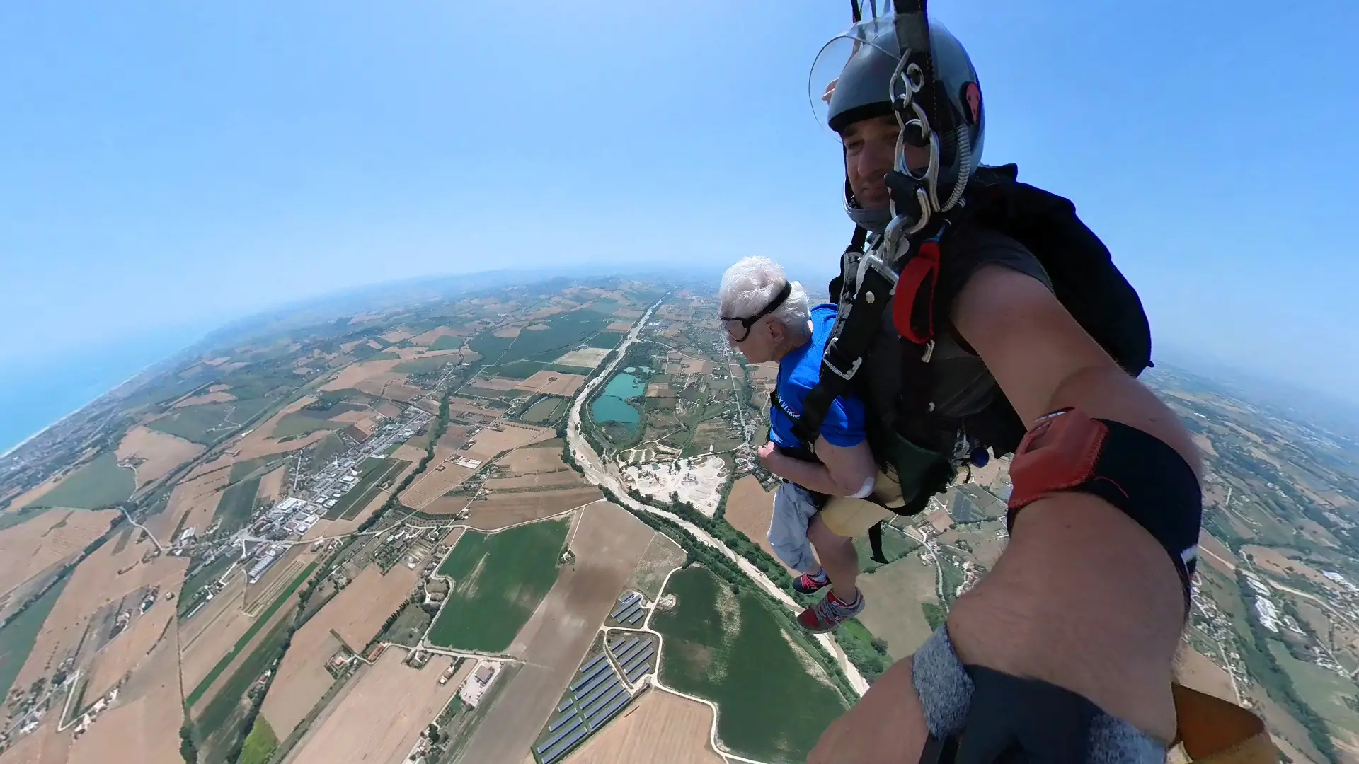 Nonna Italia Melli volo paracadute